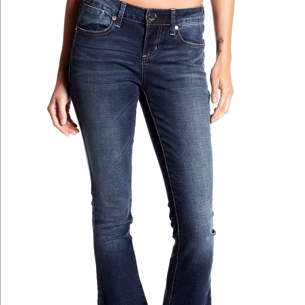 ❌donated ❌Seven7 denim blue mirco flare jeans